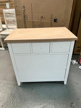 Load image into Gallery viewer, CHESTER PURE WHITE
5 Drawer Chest Quality Furniture Clearance Ltd