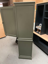 Load image into Gallery viewer, STOW FOREST GREEN
Grand Triple Larder Quality Furniture Clearance Ltd