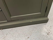 Load image into Gallery viewer, STOW FOREST GREEN
Grand Triple Larder Quality Furniture Clearance Ltd