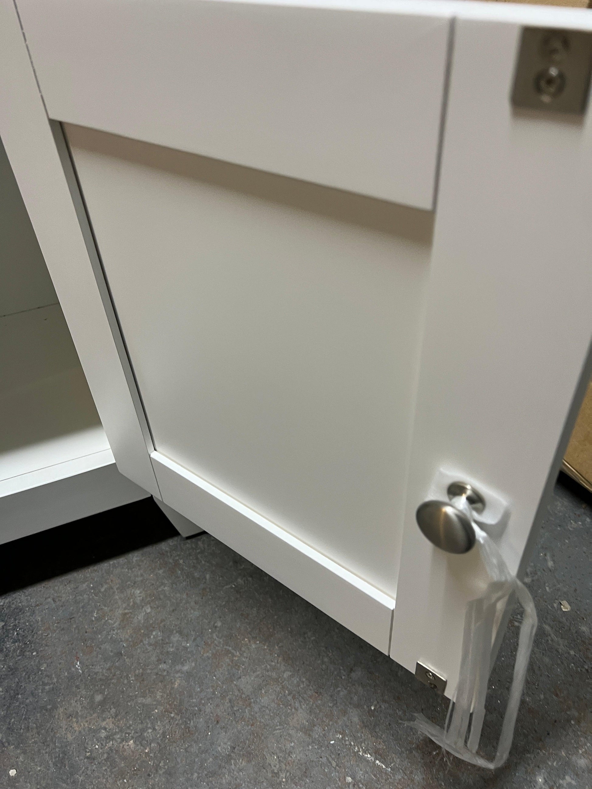 CHESTER PURE WHITE Drinks Cabinet Quality Furniture Clearance Ltd