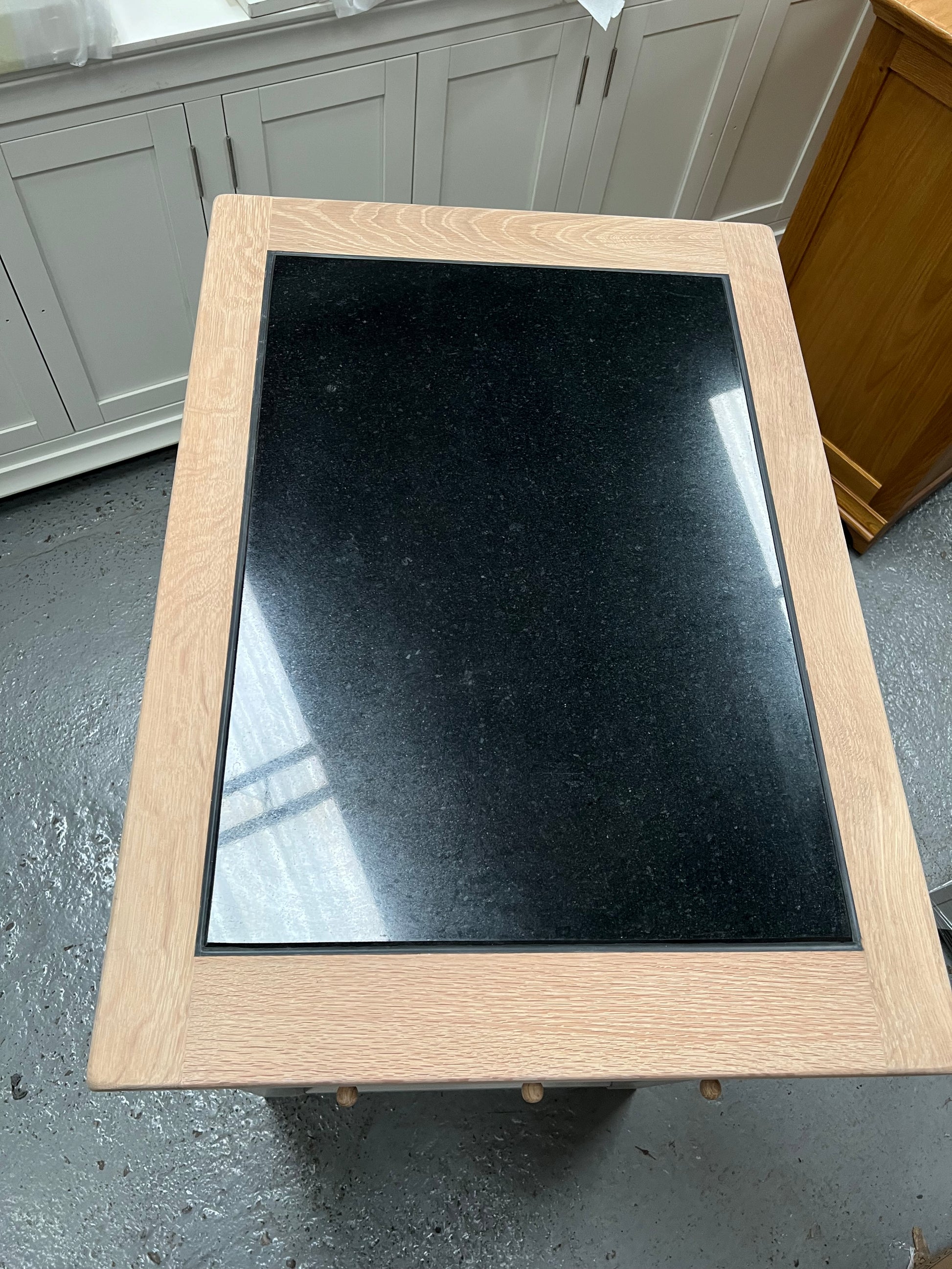 CHESTER DOVE GREY
Small Kitchen Island with Granite Top Quality Furniture Clearance Ltd