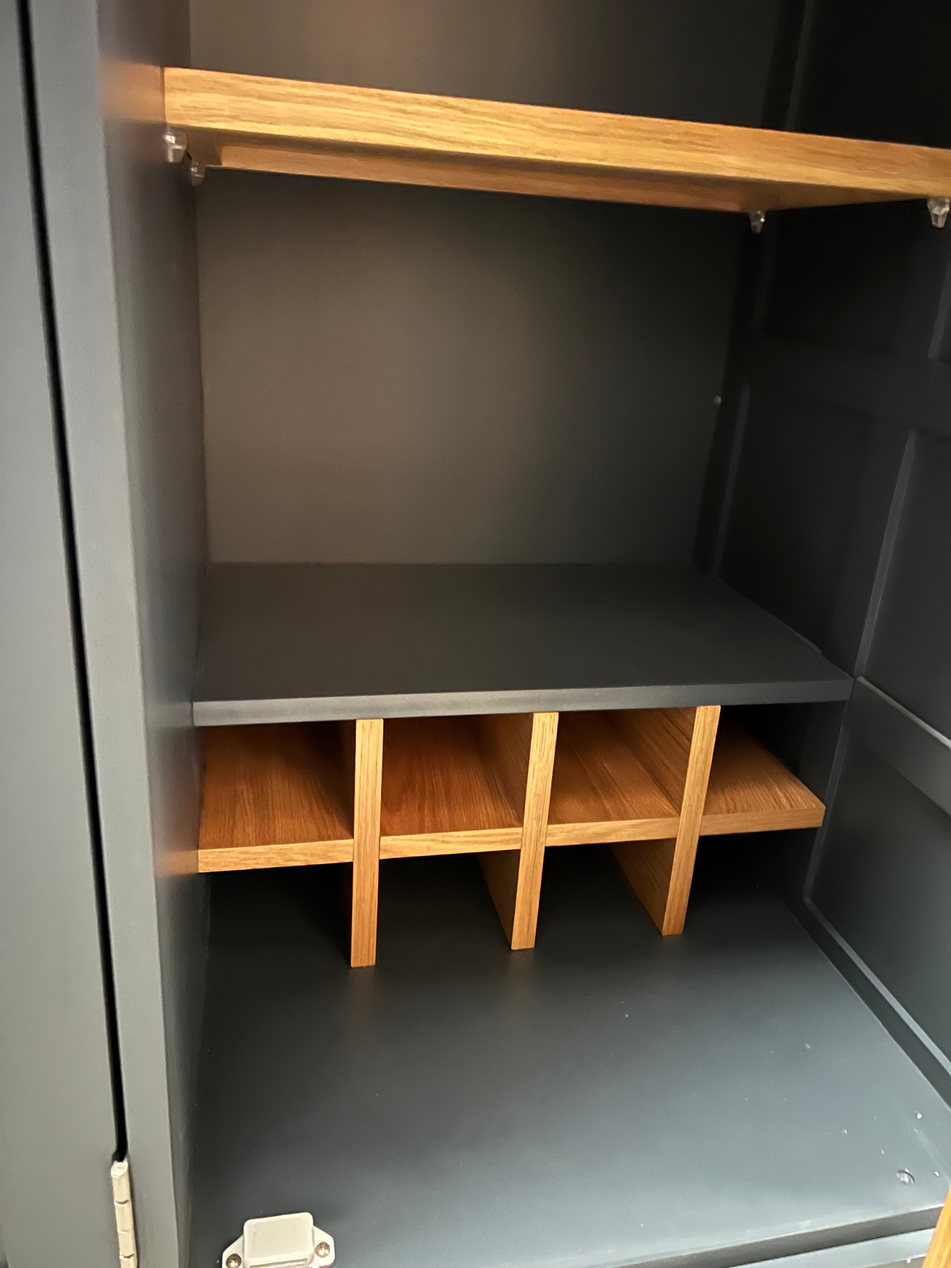 Hampshire ‘Country Life’ Triple Larder - Blue Quality Furniture Clearance Ltd