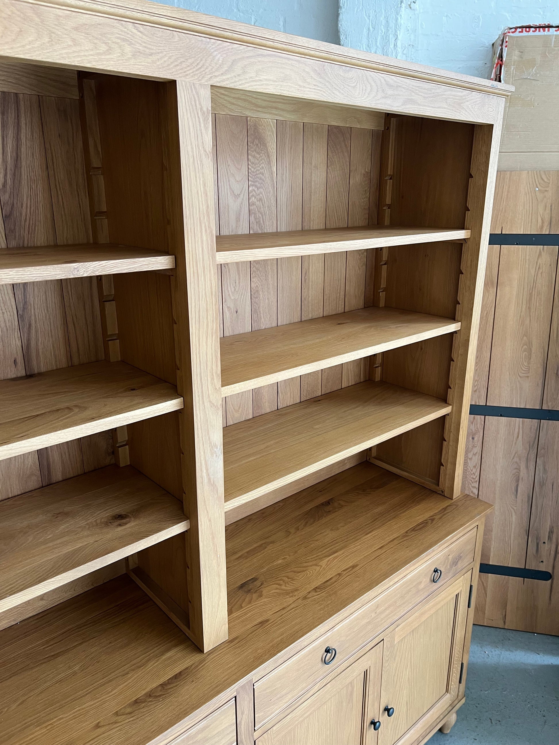 ELKSTONE MELLOW OAK
Grand Dresser Quality Furniture Clearance Ltd