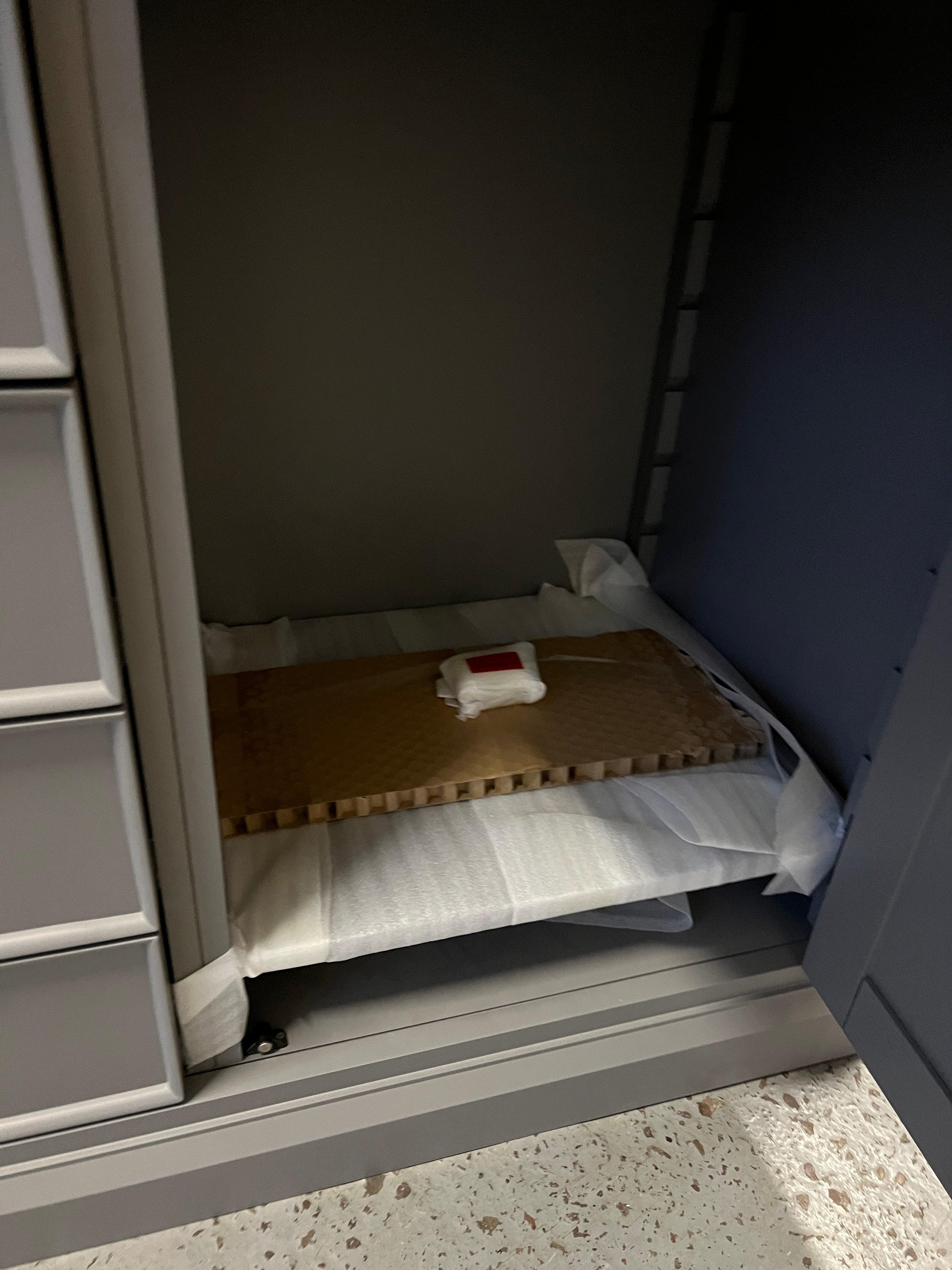 STOW FLINT GREY
Grand Triple Larder Quality Furniture Clearance Ltd