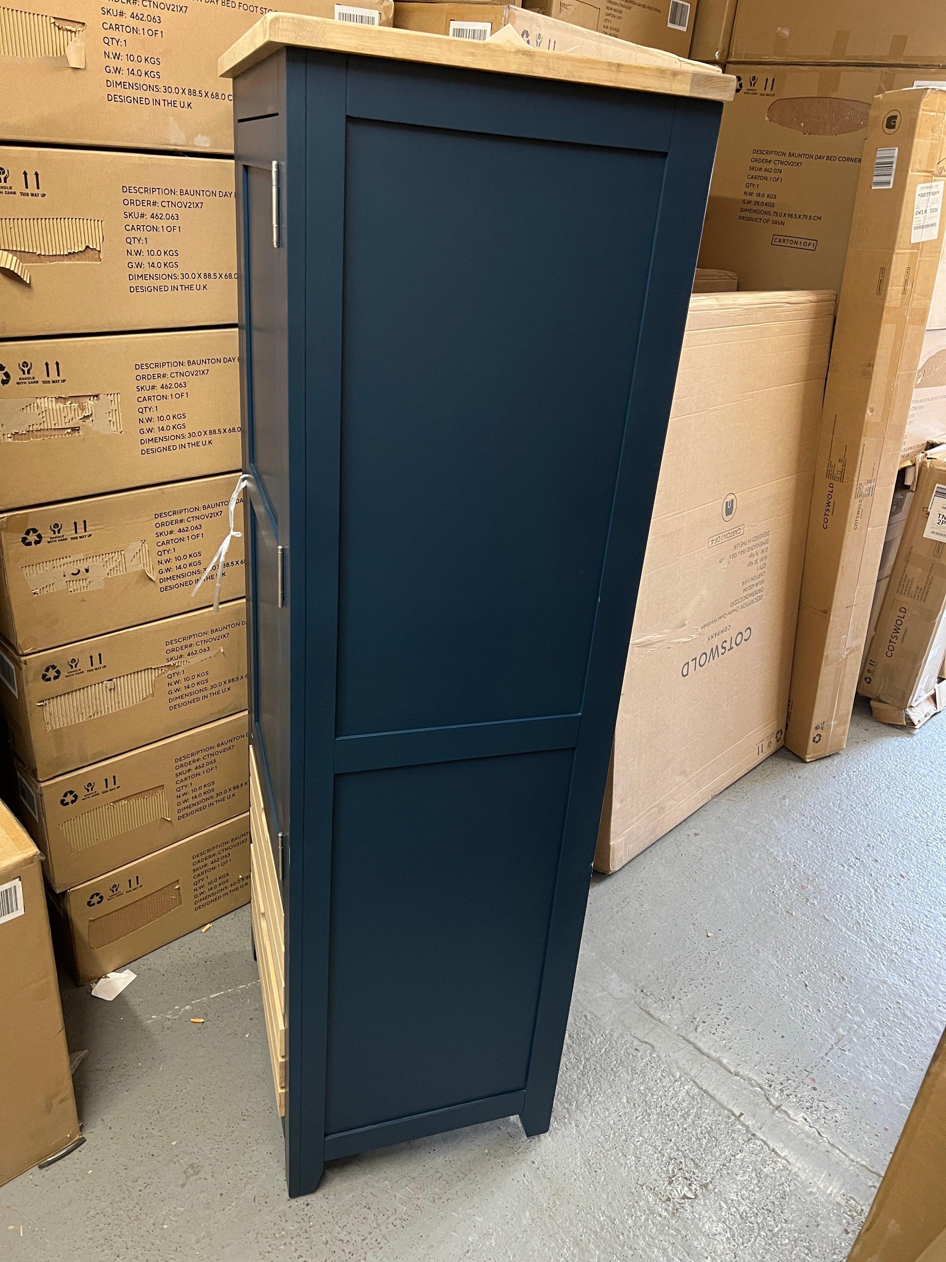 CHESTER MIDNIGHT BLUE
Narrow Larder Quality Furniture Clearance Ltd