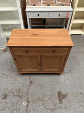 Load image into Gallery viewer, ELKSTONE MELLOW OAK
Small Sideboard Quality Furniture Clearance Ltd
