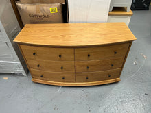 Load image into Gallery viewer, WINCHCOMBE OILED OAK
Low and Wide 6 Drawer Chest Quality Furniture Clearance Ltd
