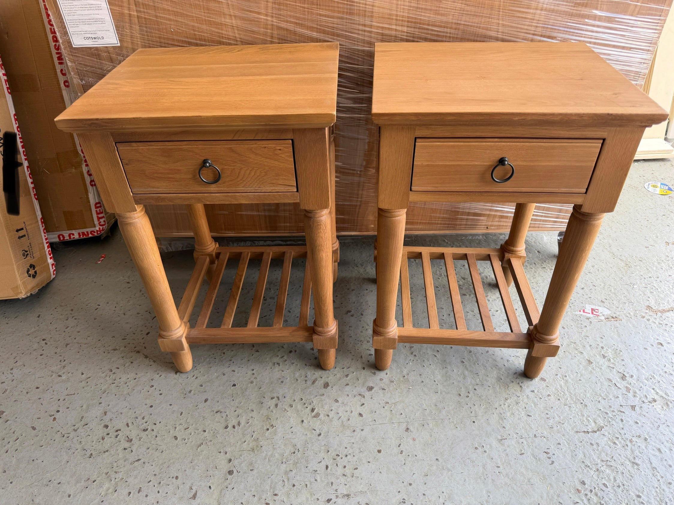 ELKSTONE MELLOW OAK
1 Drawer Bedside Table - set of 2 Quality Furniture Clearance Ltd