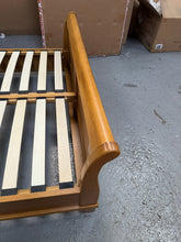 Load image into Gallery viewer, WINCHCOMBE OILED OAK
Double Sleigh Bed Quality Furniture Clearance Ltd
