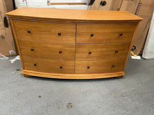 Load image into Gallery viewer, WINCHCOMBE OILED OAK
Low and Wide 6 Drawer Chest Quality Furniture Clearance Ltd

