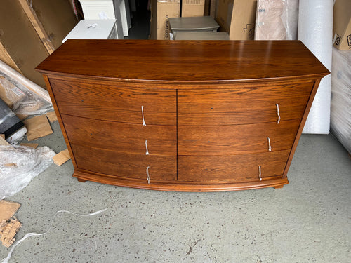 WINCHCOMBE DARK OAK
Low and Wide 6 Drawer Chest Quality Furniture Clearance Ltd