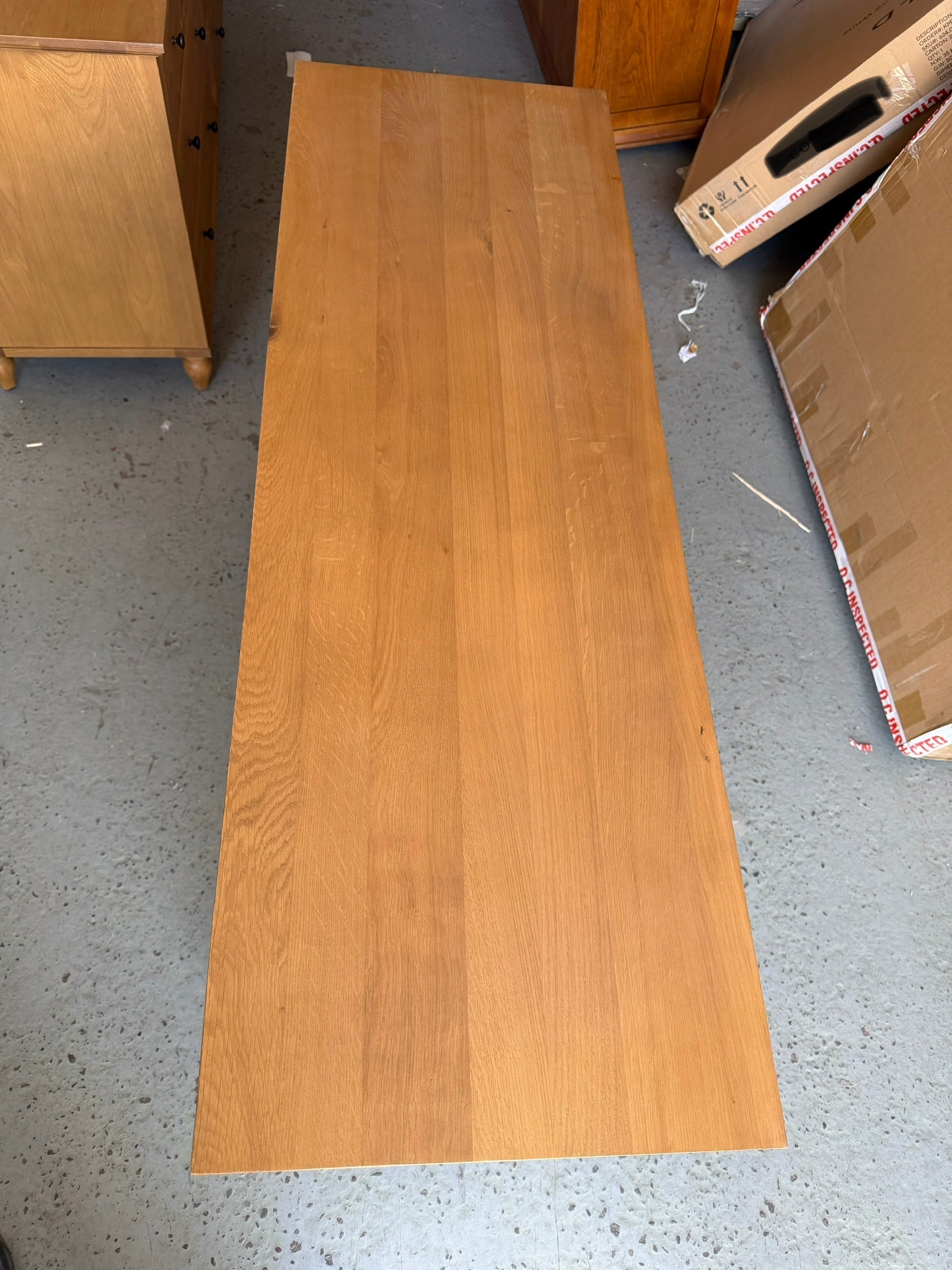 ELKSTONE MELLOW OAK
Large Sideboard Quality Furniture Clearance Ltd