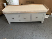 CHESTER DOVE GREY
3 Drawer Shoe Bench Quality Furniture Clearance Ltd