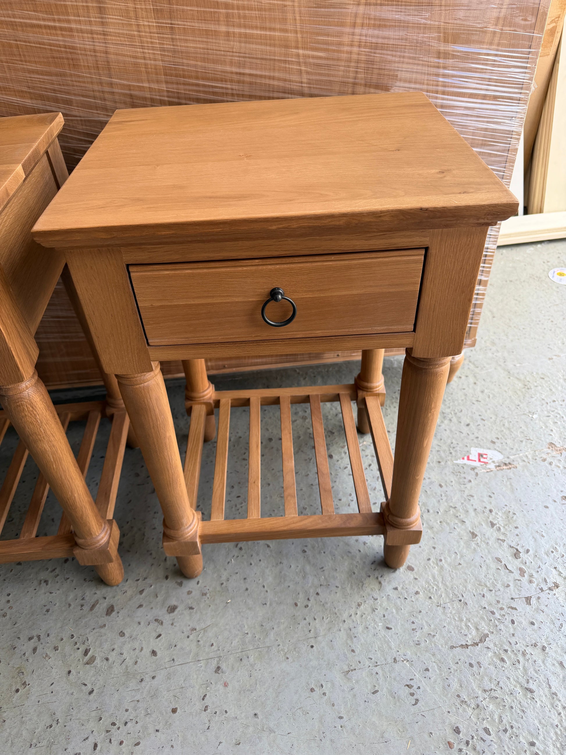 ELKSTONE MELLOW OAK
1 Drawer Bedside Table - set of 2 Quality Furniture Clearance Ltd
