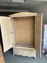 Load image into Gallery viewer, CAMILLE LIMEWASH OAK Double Wardrobe Quality Furniture Clearance Ltd
