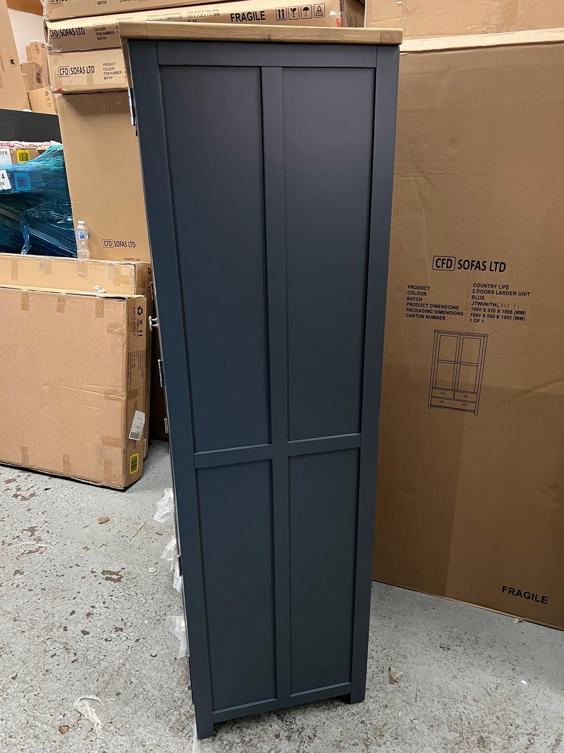 Hampshire ‘country life’ double larder - Blue Quality Furniture Clearance Ltd