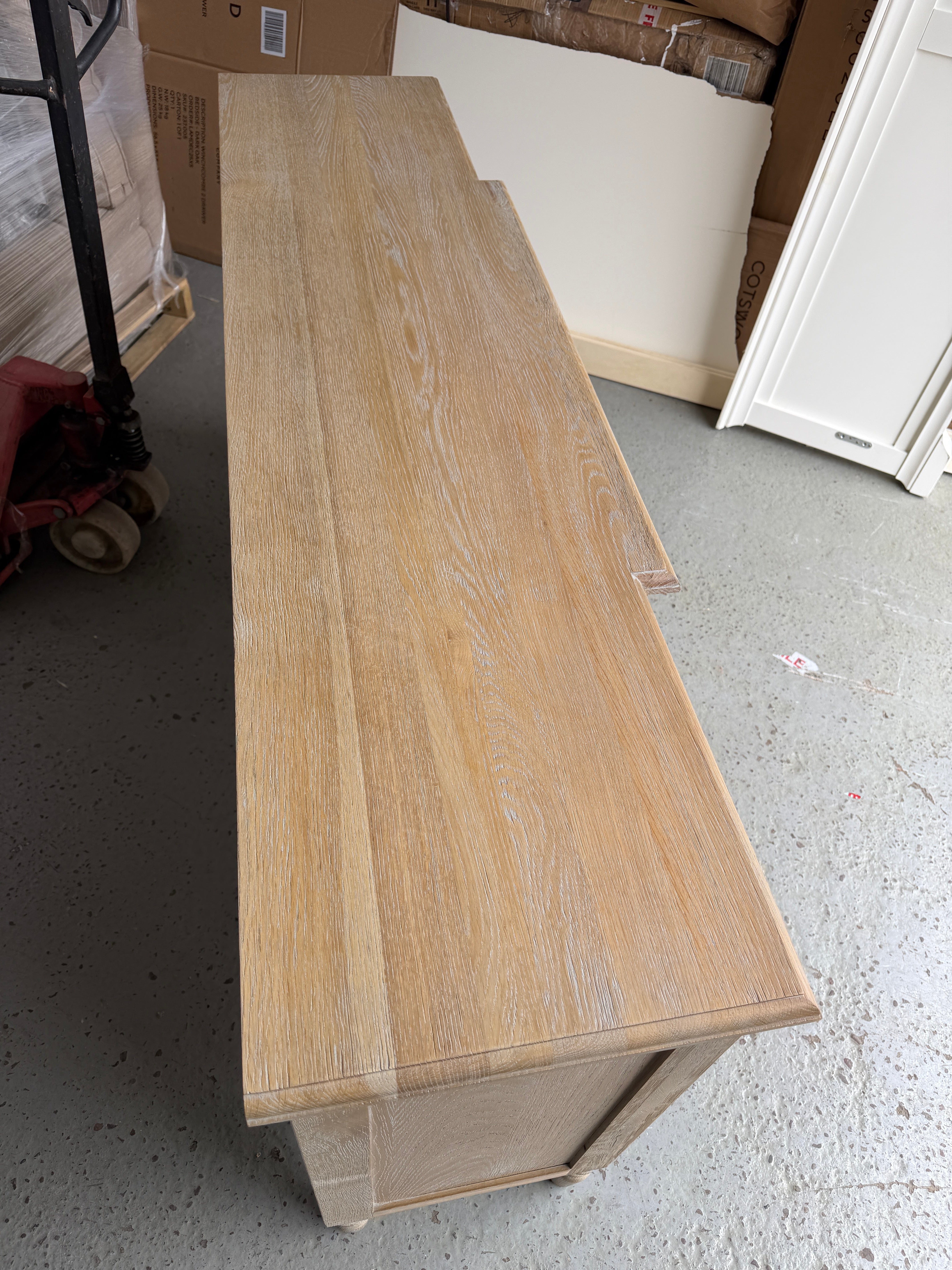 CAMILLE LIMEWASH OAK
Extra Large Sideboard Quality Furniture Clearance Ltd