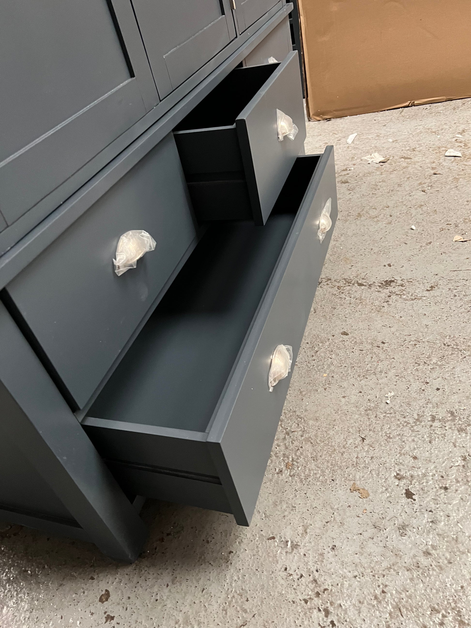 Hampshire ‘Country Life’ Triple Larder - Blue Quality Furniture Clearance Ltd