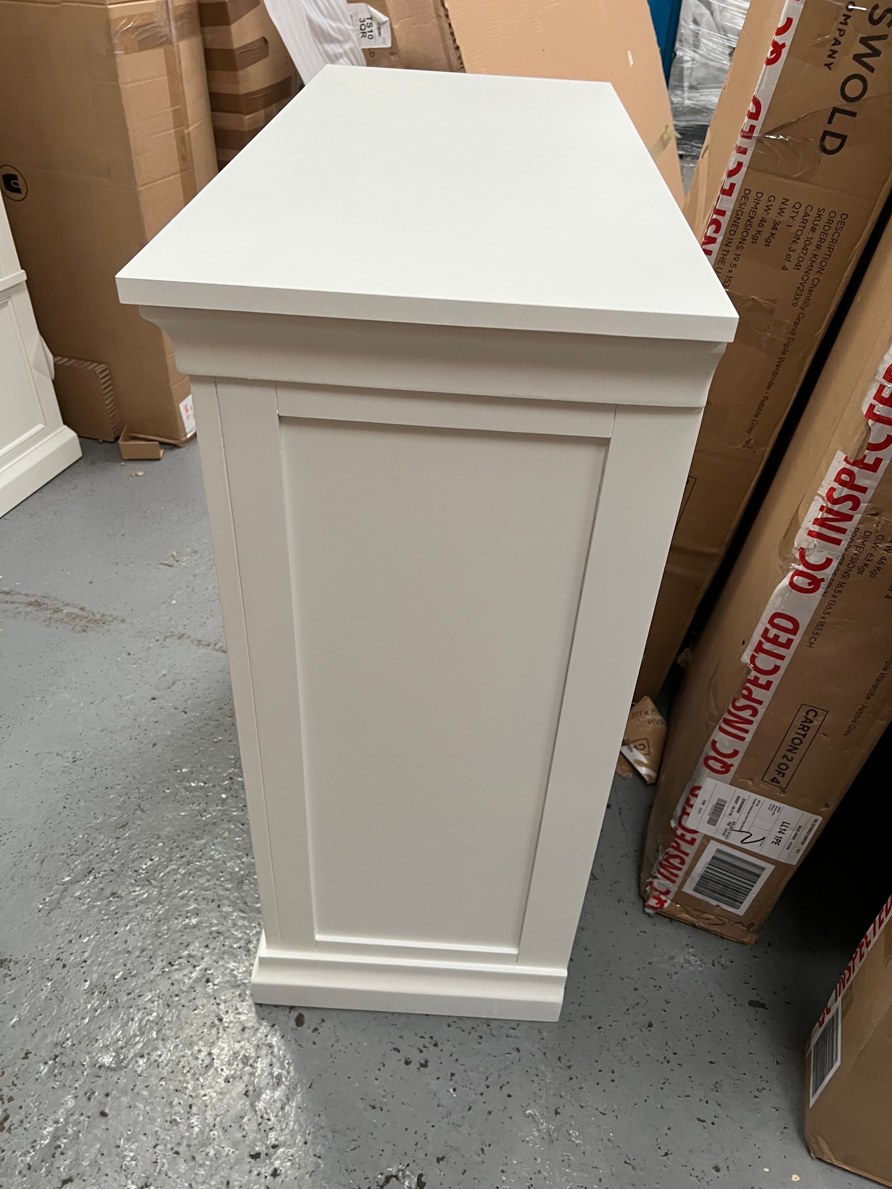 Chantilly warm White 2 Over 3 Drawer Chest. furniture delivered