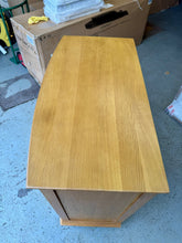 Load image into Gallery viewer, WINCHCOMBE OILED OAK
5 Drawer Chest Quality Furniture Clearance Ltd
