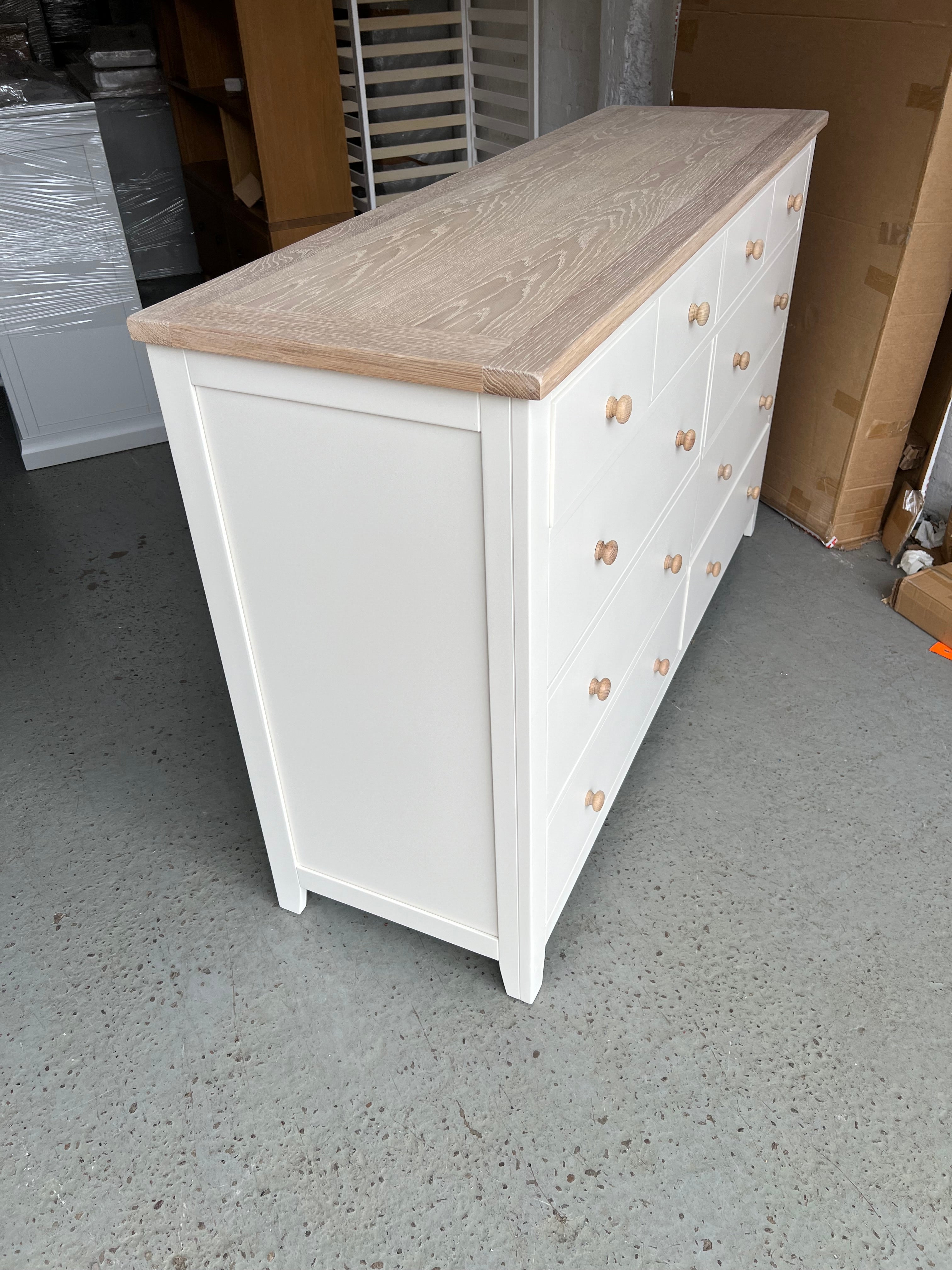 CHESTER CLASSIC CREAM
10 Drawer Chest Quality Furniture Clearance Ltd