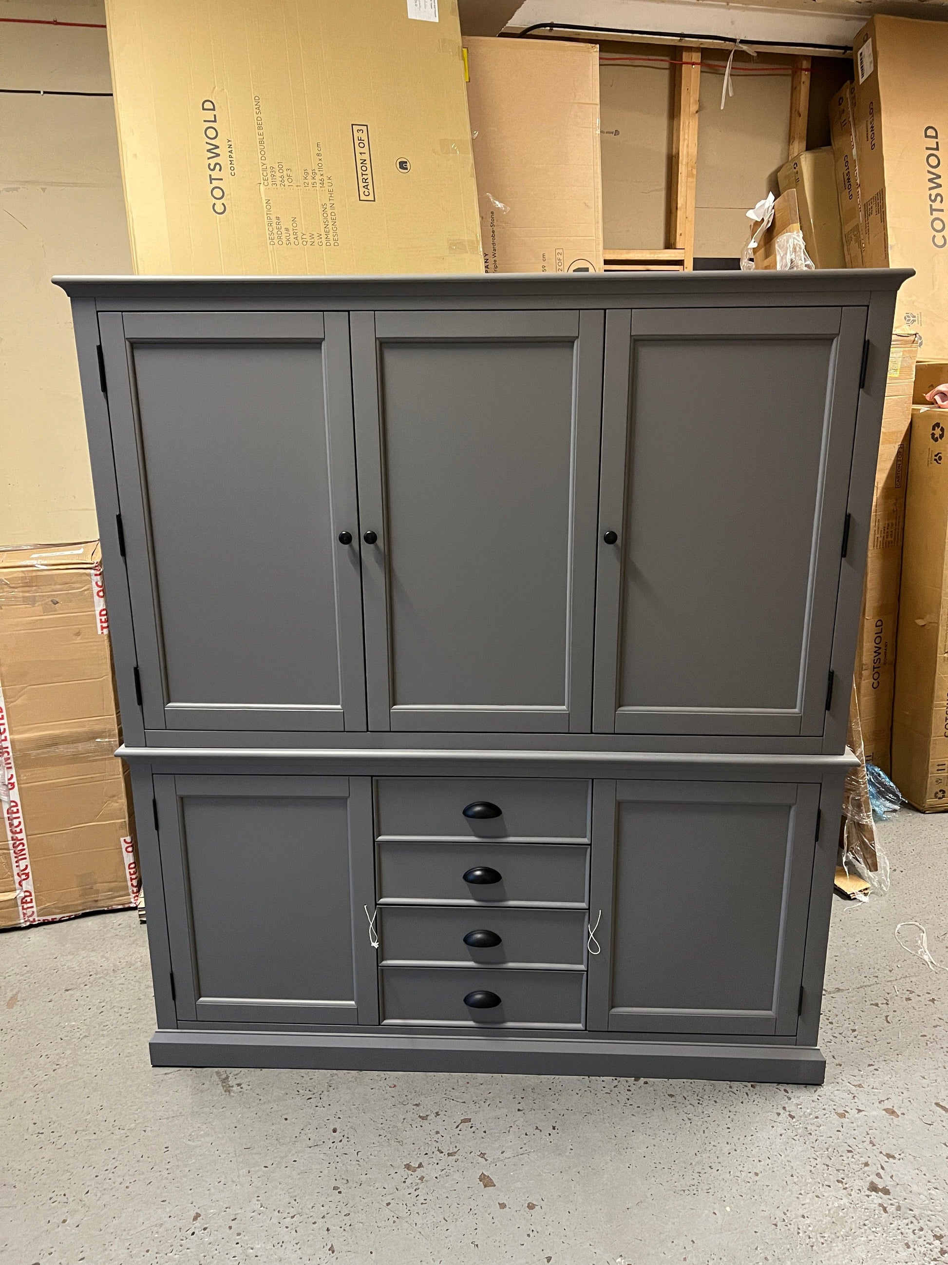 STOW FLINT GREY
Grand Triple Larder Quality Furniture Clearance Ltd