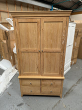 Load image into Gallery viewer, INGLESHAM WHITEWASH OAK
Double Larder Quality Furniture Clearance Ltd
