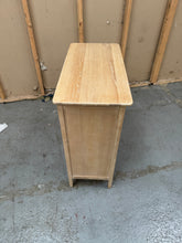 Load image into Gallery viewer, BERKELEY NORDIC OAK 4 Drawer Chest Quality Furniture Clearance Ltd
