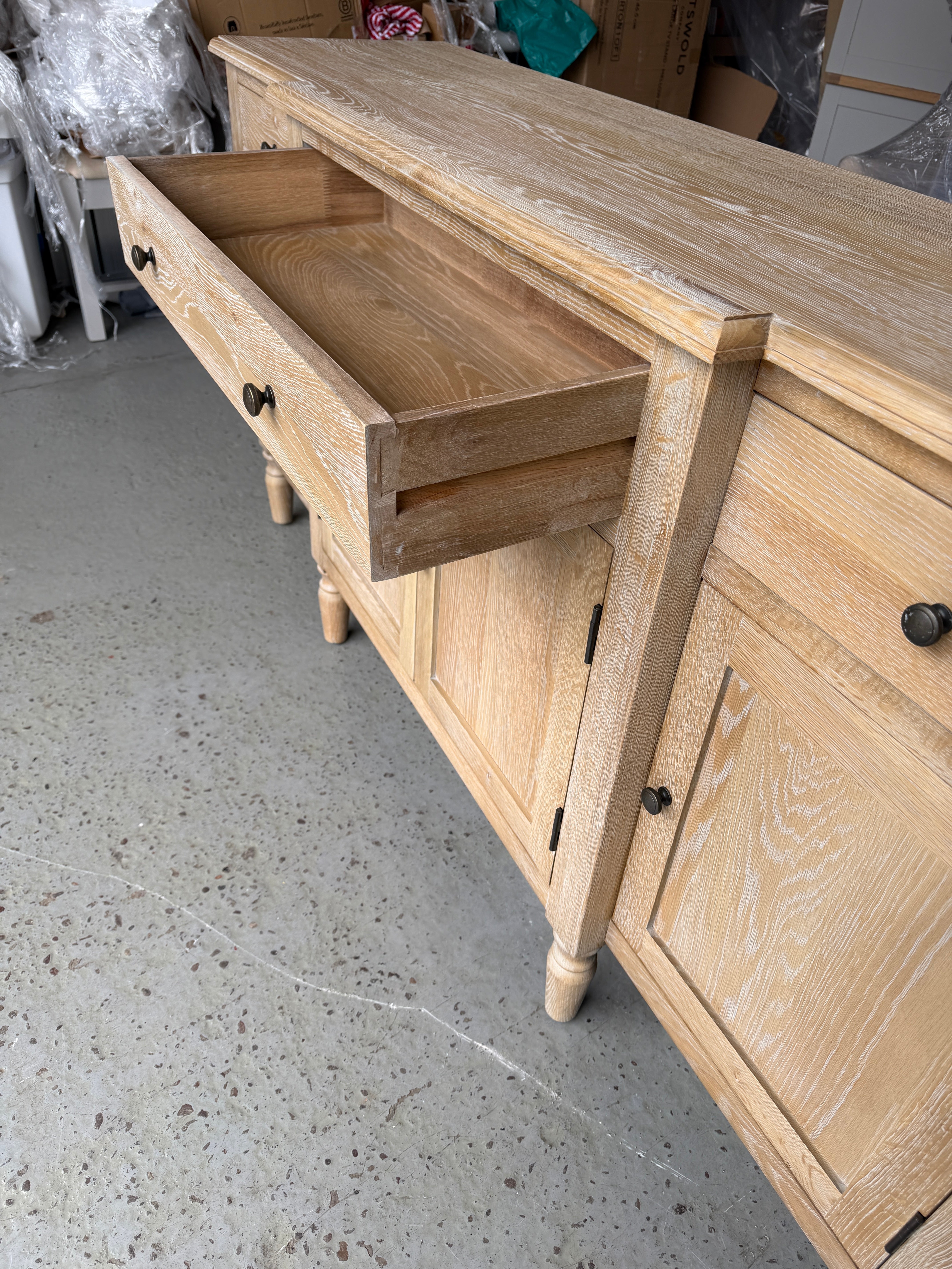 CAMILLE LIMEWASH OAK
Extra Large Sideboard Quality Furniture Clearance Ltd