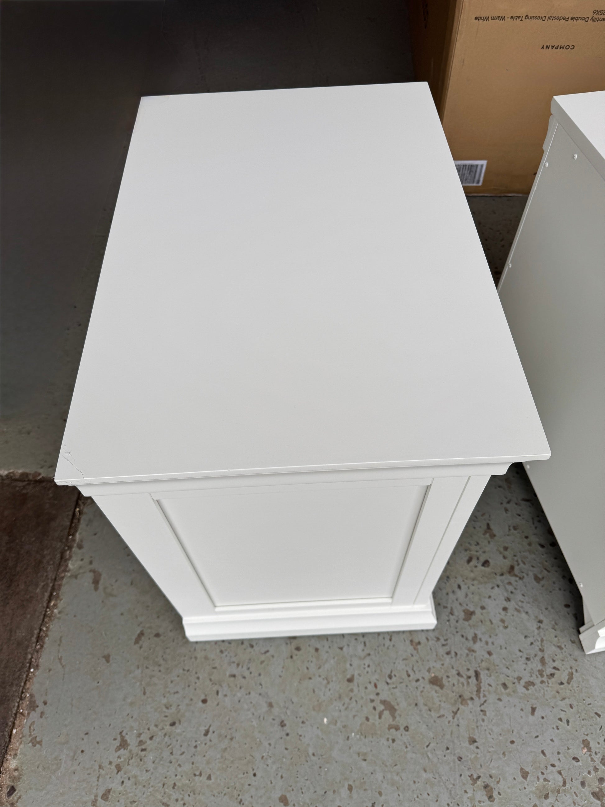 Set of 2 Chantilly warm white Jumbo Bedsides furniture delivered