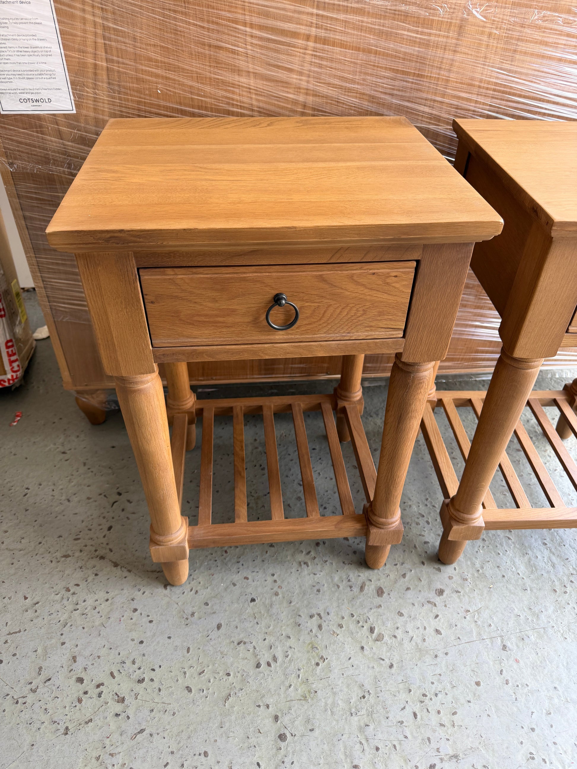 ELKSTONE MELLOW OAK
1 Drawer Bedside Table - set of 2 Quality Furniture Clearance Ltd