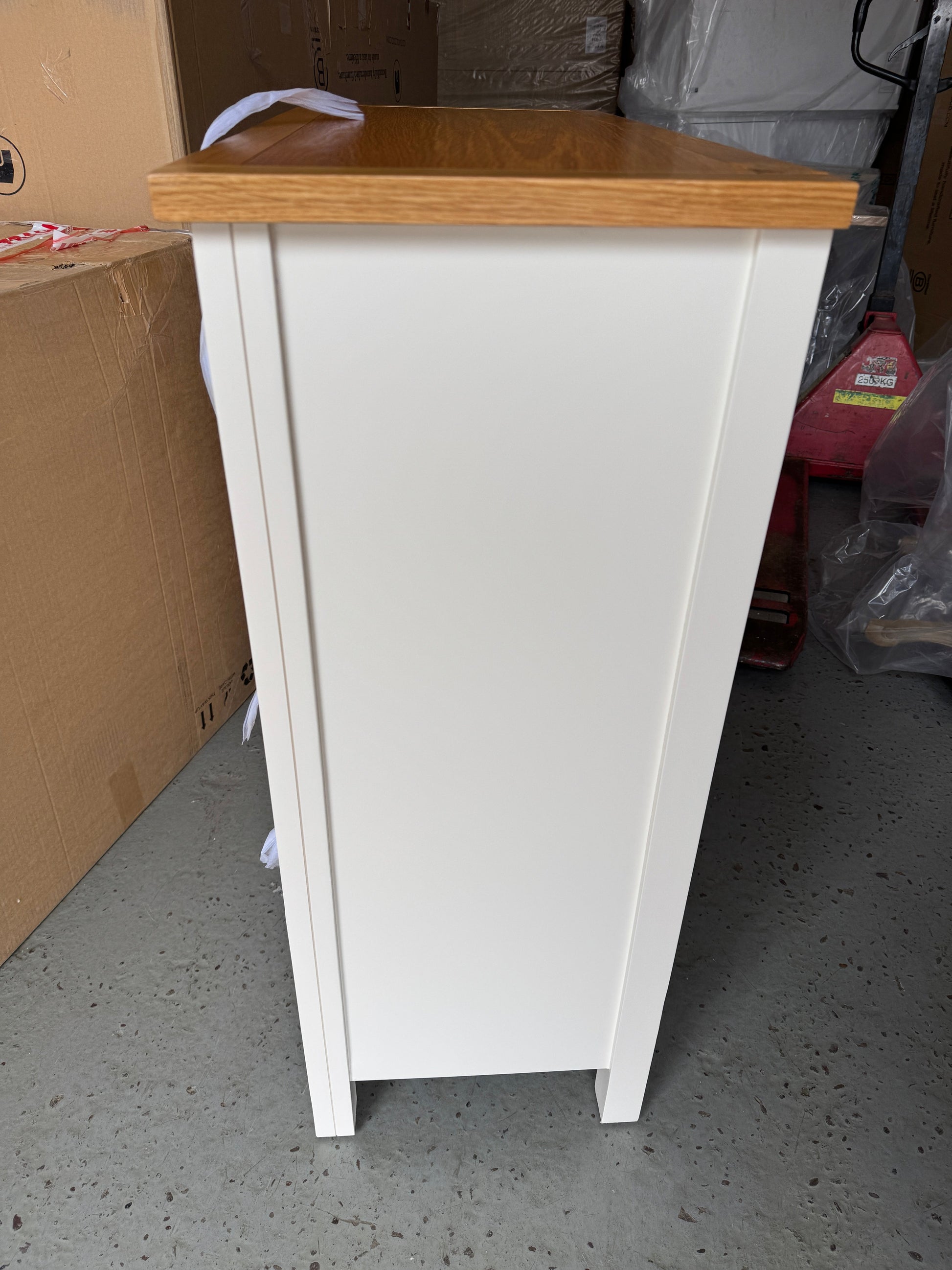 SIMPLY COTSWOLD CLASSIC CREAM
5 Drawer Chest Quality Furniture Clearance Ltd