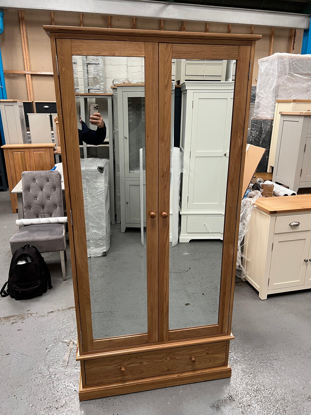 Appleby Light Oak Double Wardrobe with Mirrors Wardrobe. furniture delivered 