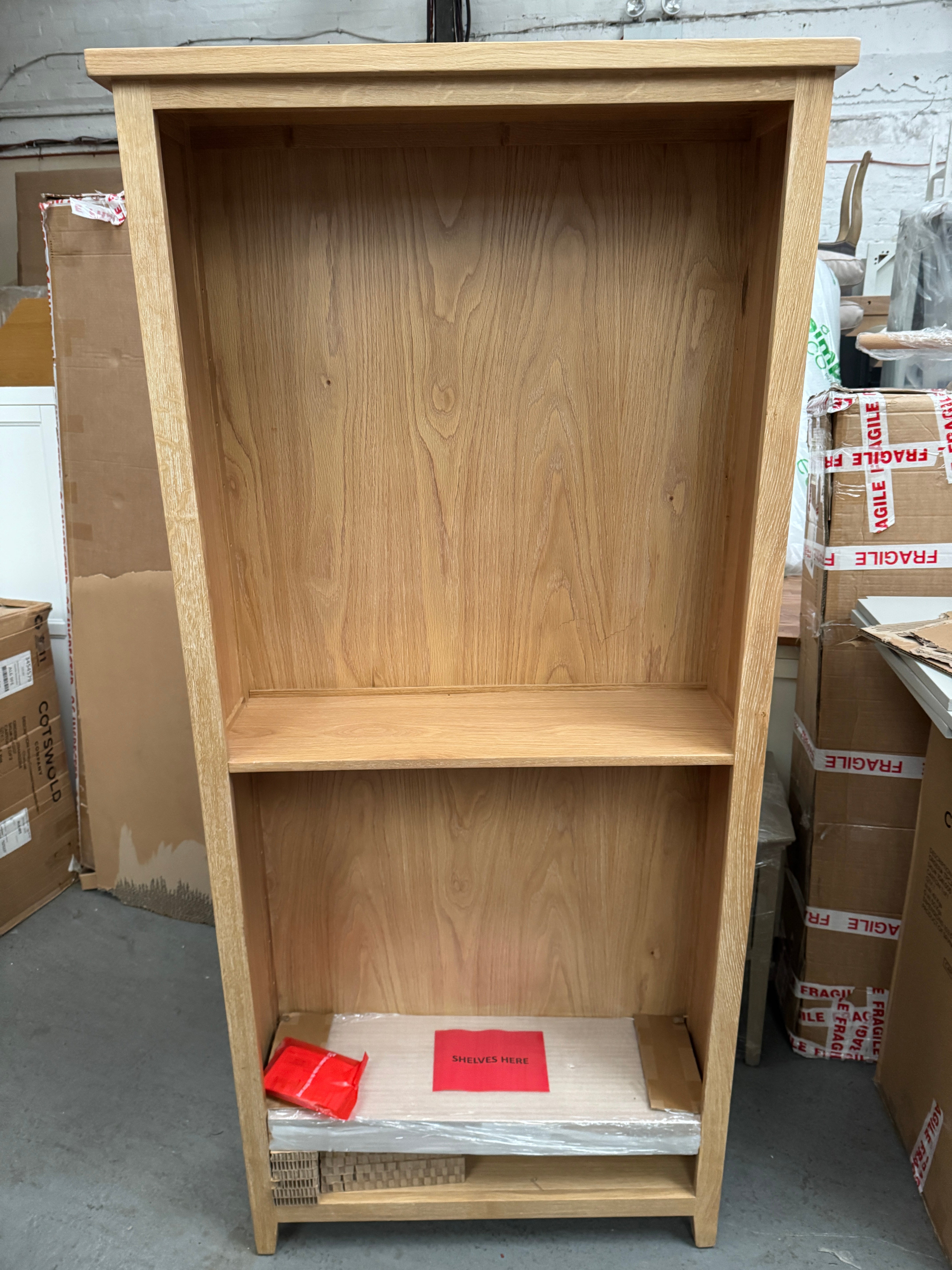 INGLESHAM WHITEWASH OAK
Large Bookcase Quality Furniture Clearance Ltd
