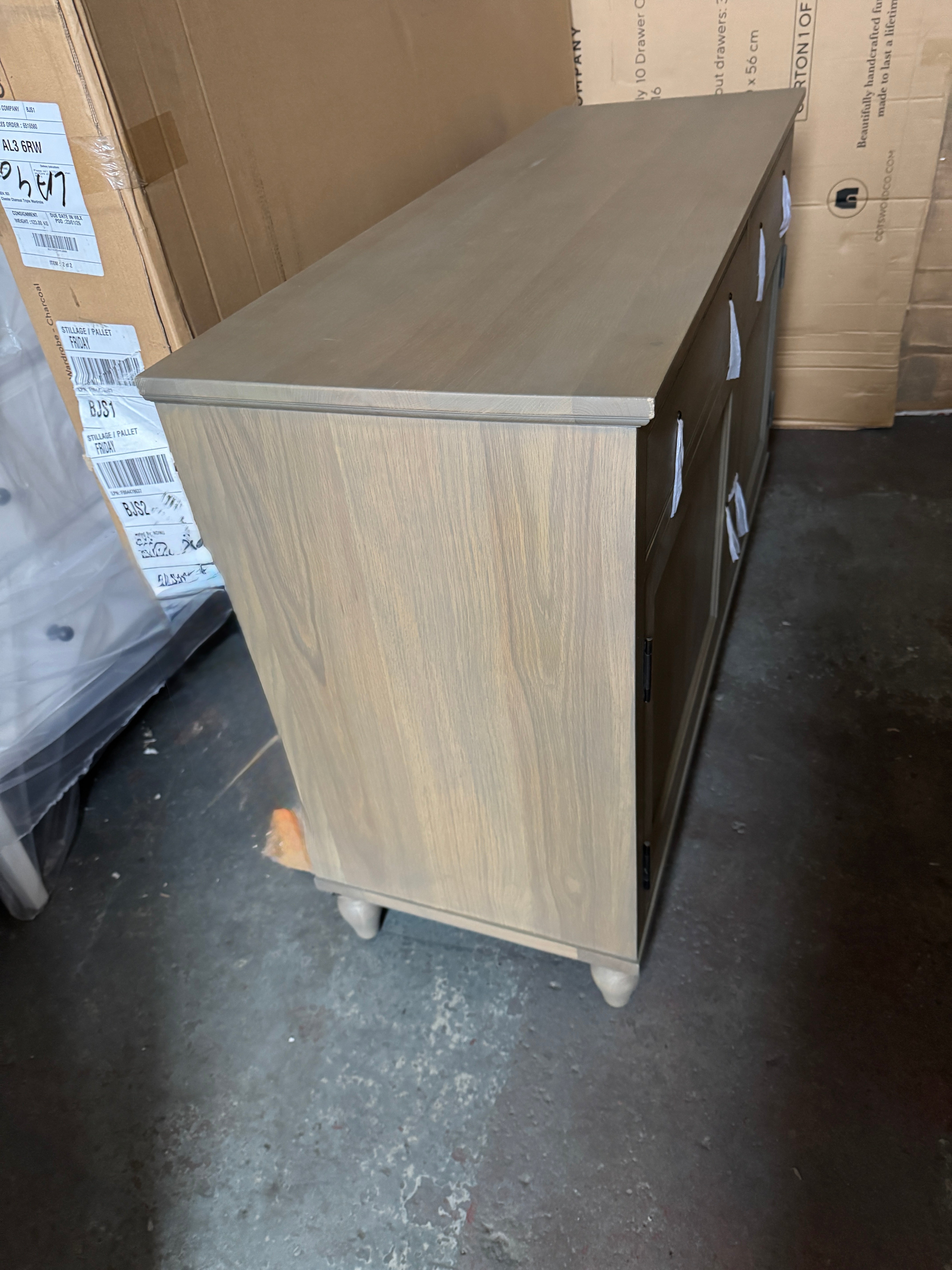 ELKSTONE SMOKED OAK
Large Sideboard Quality Furniture Clearance Ltd