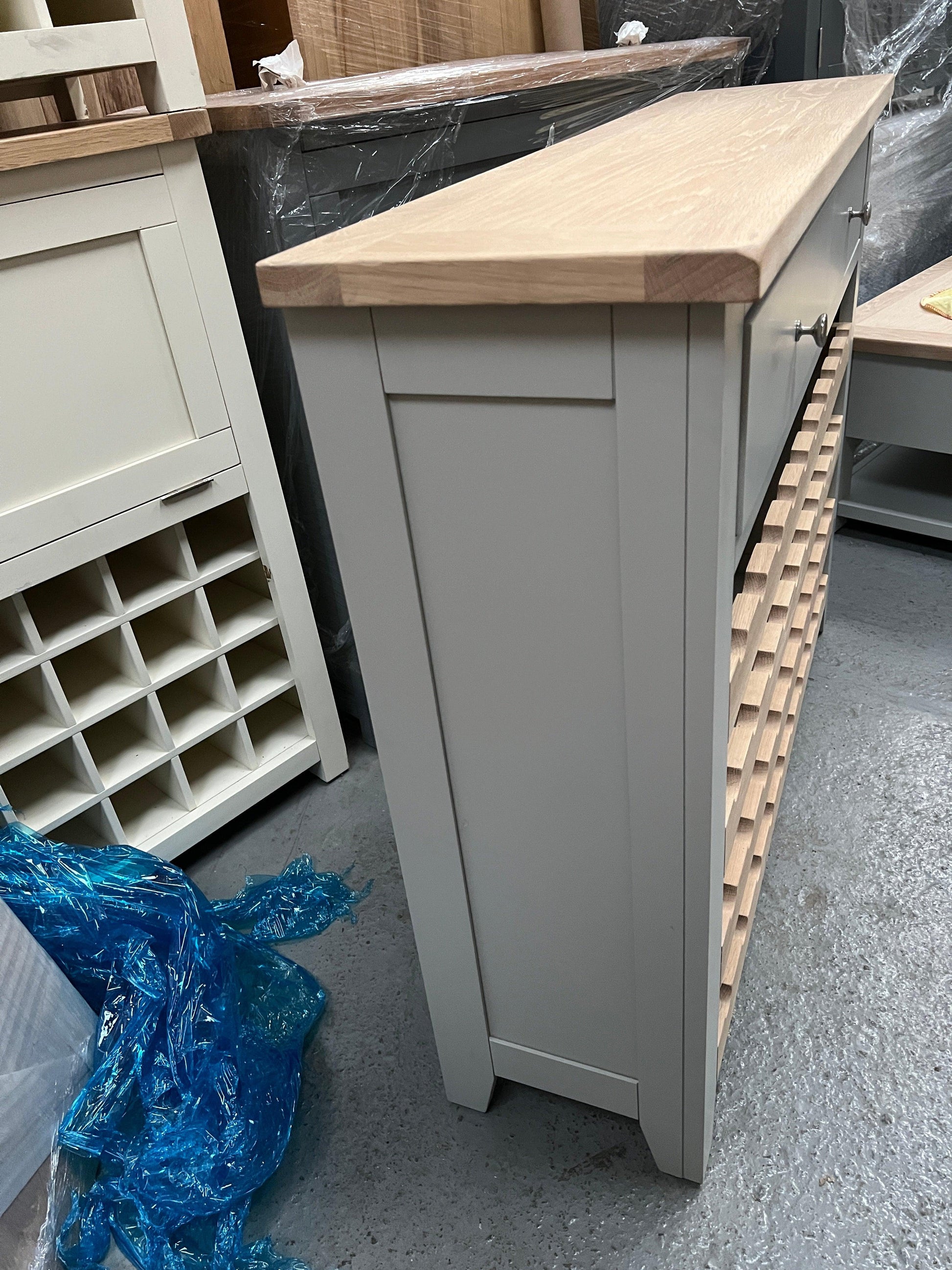 CHESTER DOVE GREY
Wine Console Quality Furniture Clearance Ltd