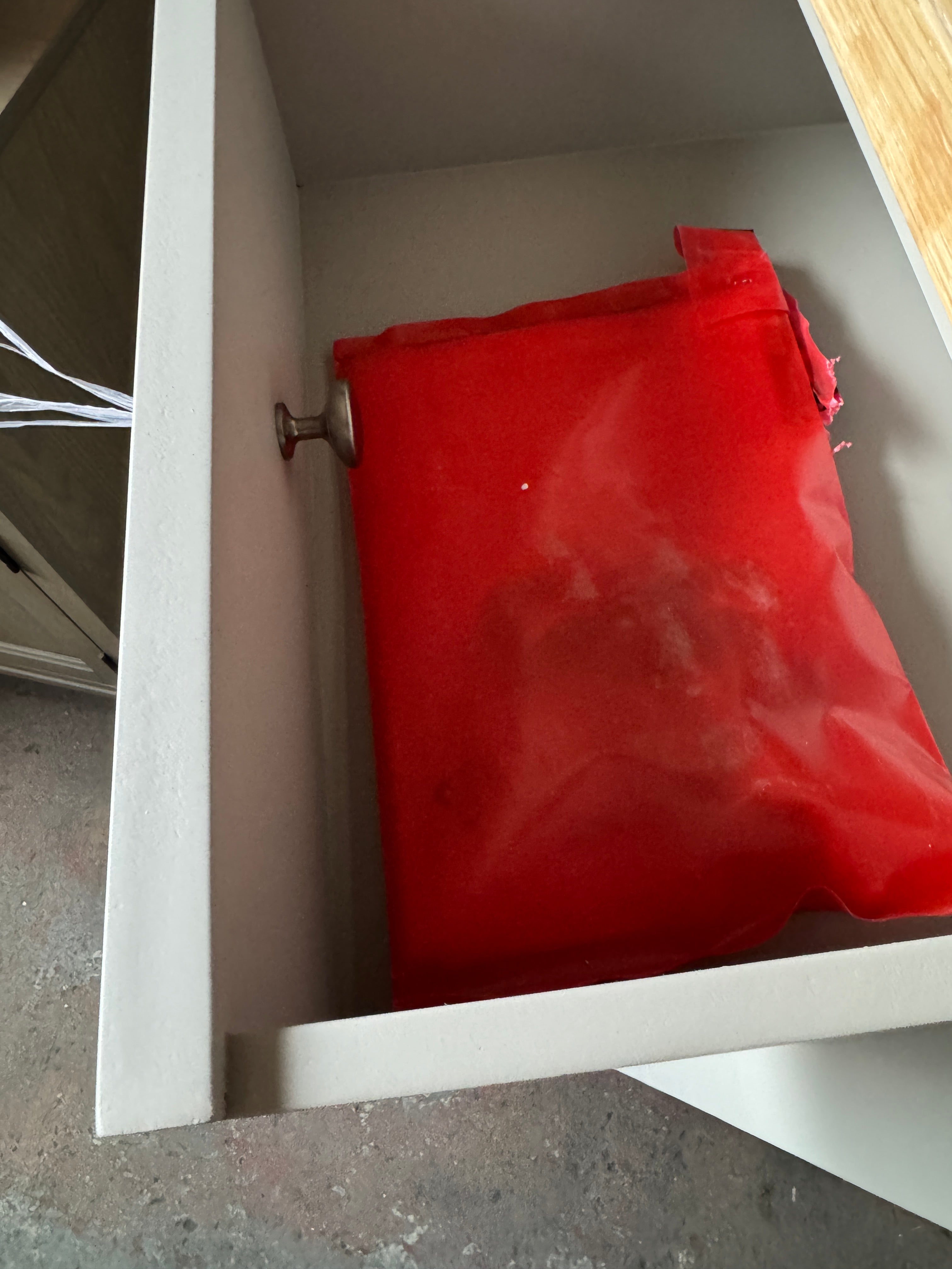 CHESTER DOVE GREY
Tallboy Quality Furniture Clearance Ltd