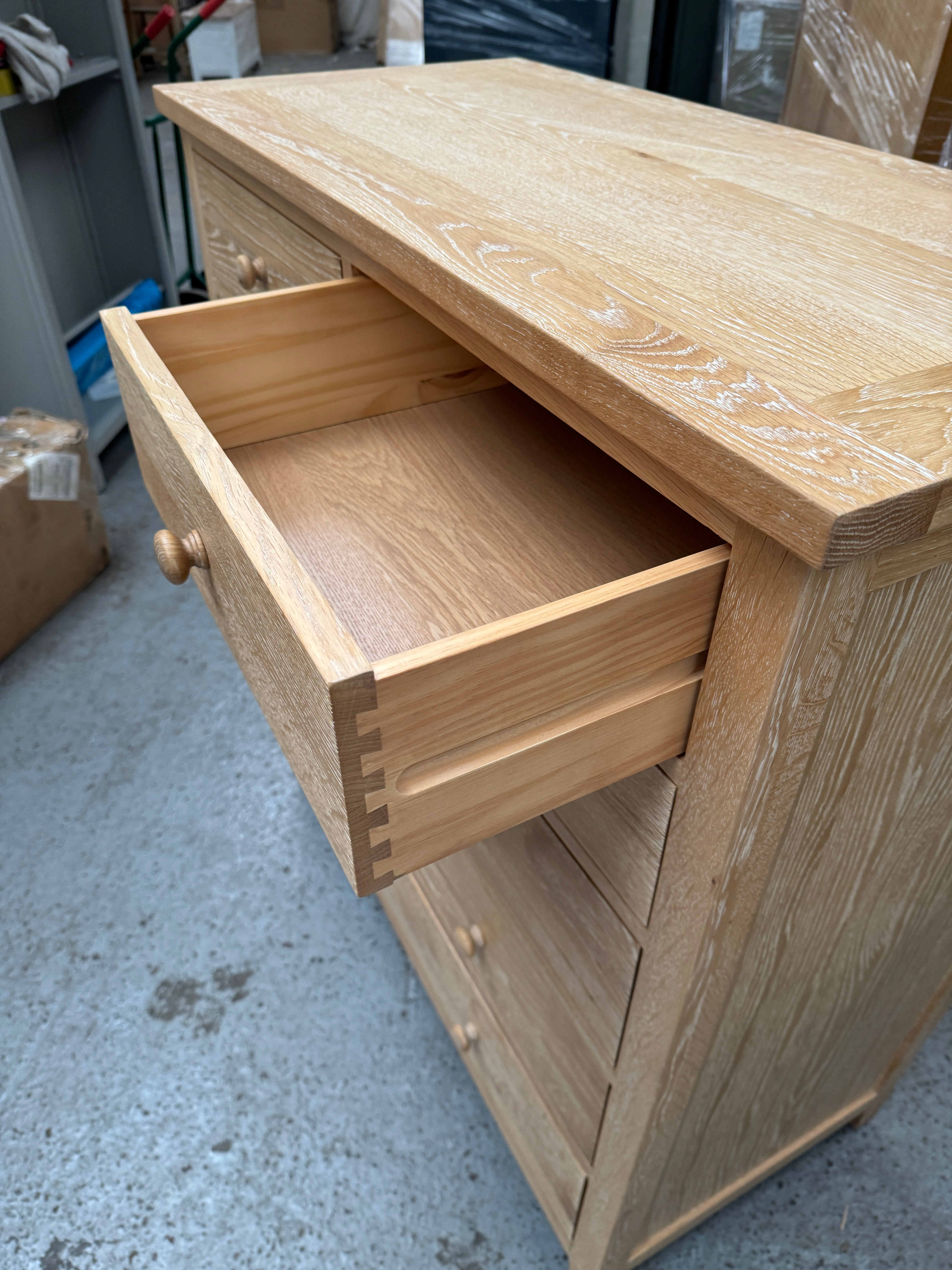 INGLESHAM WHITEWASH OAK 7 Drawer Chest Quality Furniture Clearance Ltd