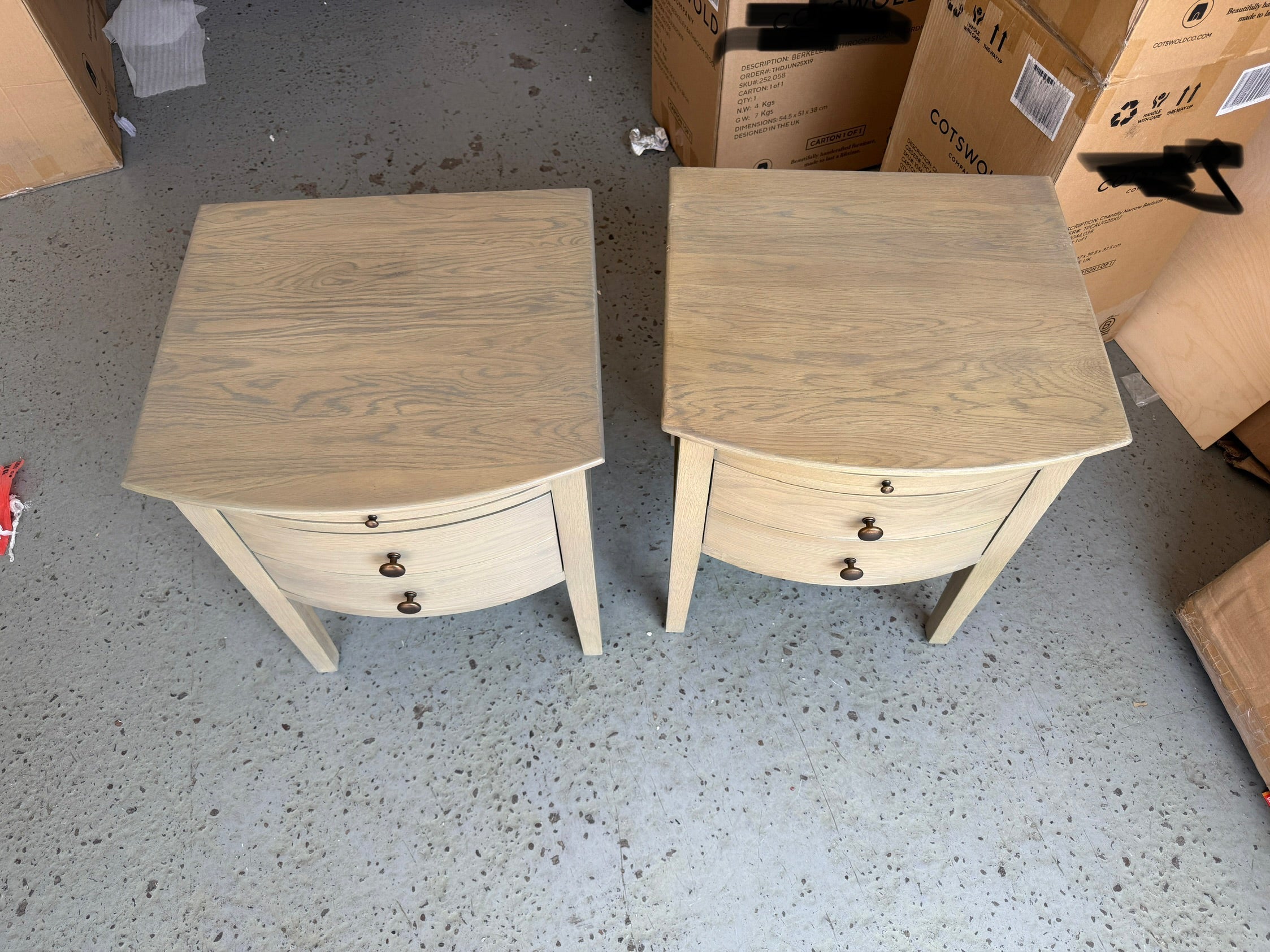 Set of 2 WINCHCOMBE SMOKED OAK 2 Drawer Bedside Tables Quality Furniture Clearance Ltd