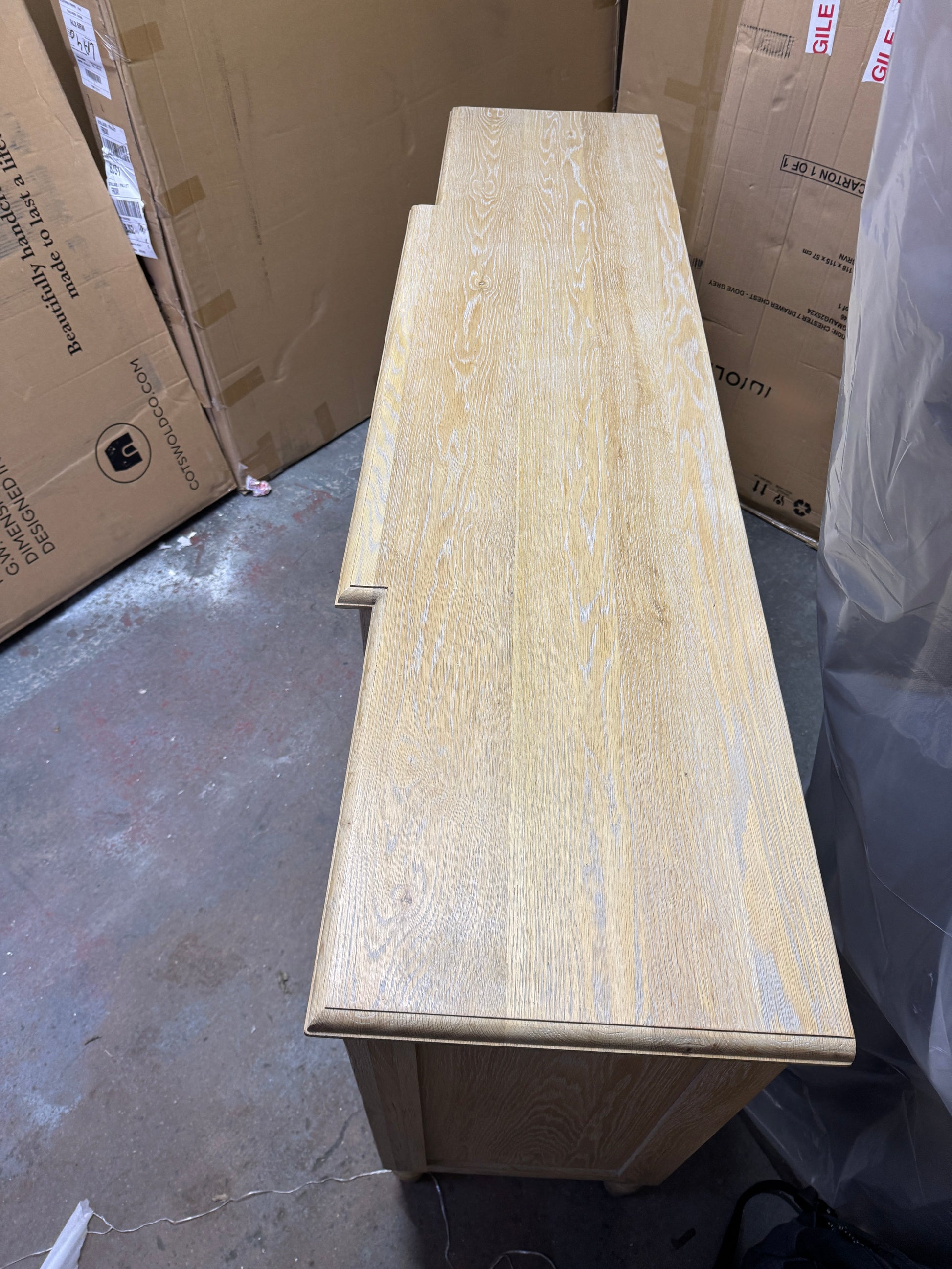 CAMILLE LIMEWASH OAK
Extra Large Sideboard Quality Furniture Clearance Ltd