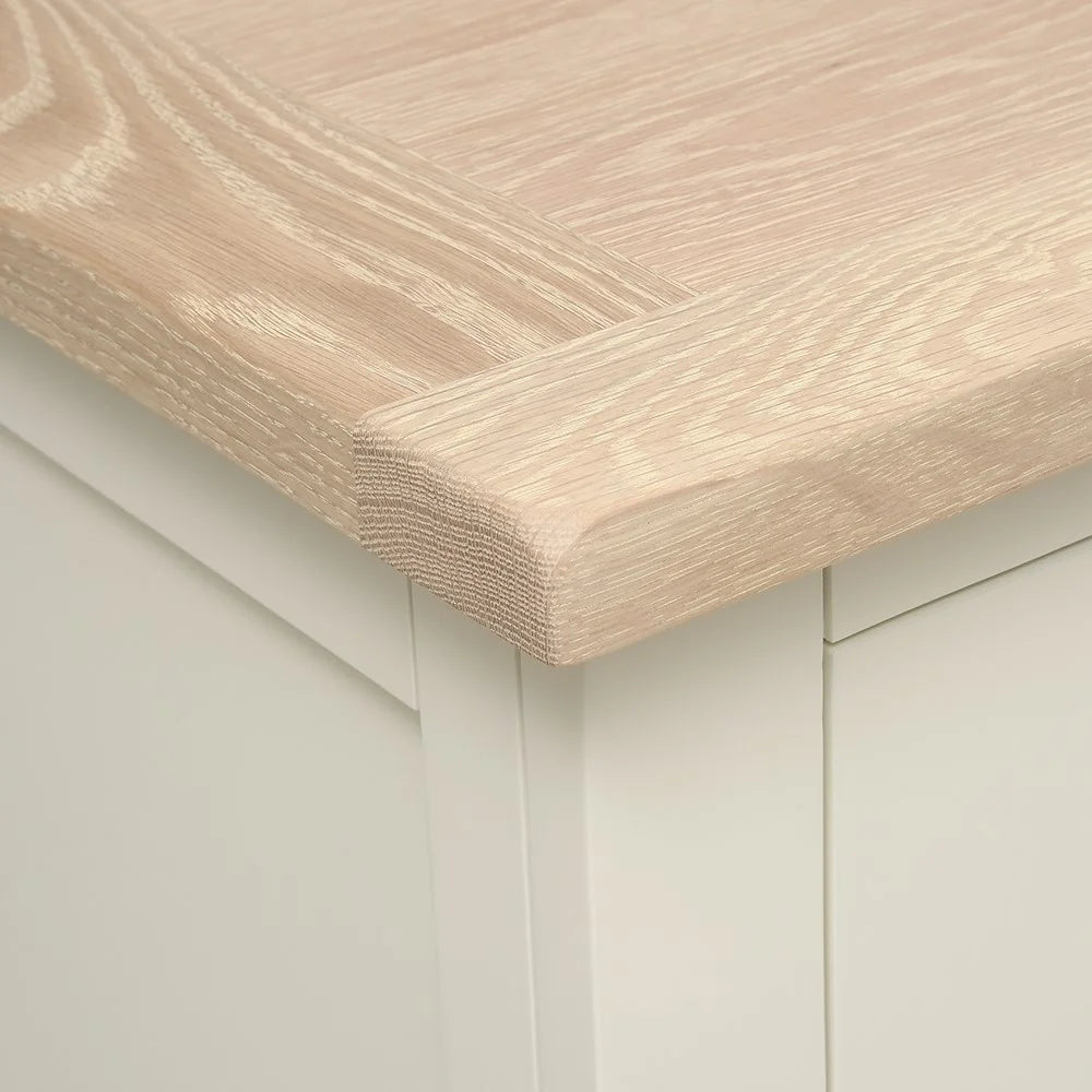 CHESTER CLASSIC CREAM
5 Drawer Chest Quality Furniture Clearance Ltd