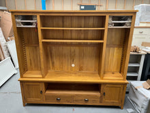 Load image into Gallery viewer, Oakland Rustic Oak TV and Media Storage Unit Quality Furniture Clearance Ltd
