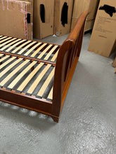 Load image into Gallery viewer, Winchcombe Dark Oak NEW 5ft Kingsize Sleigh Bed Quality Furniture Clearance Ltd
