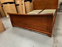 Load image into Gallery viewer, Winchcombe Dark Oak NEW 5ft Kingsize Sleigh Bed Quality Furniture Clearance Ltd
