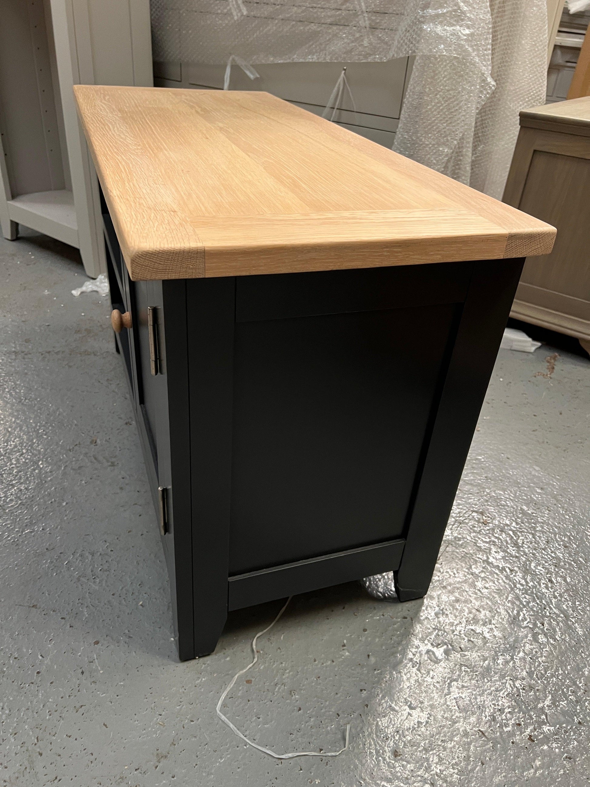 CHESTER CHARCOAL
Small TV stand up to 43 Quality Furniture Clearance Ltd