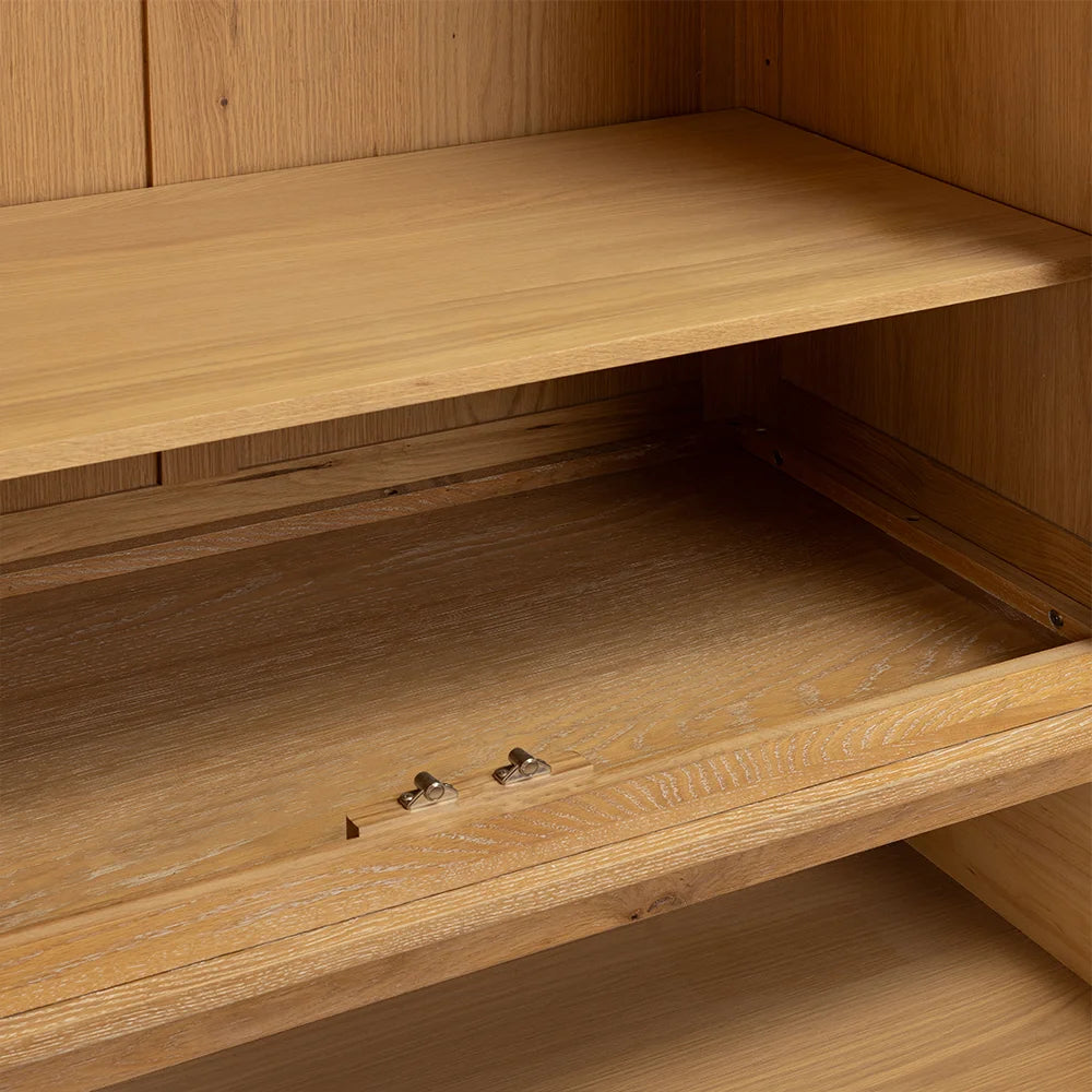 INGLESHAM WHITEWASH OAK
Quad Wardrobe Quality Furniture Clearance Ltd