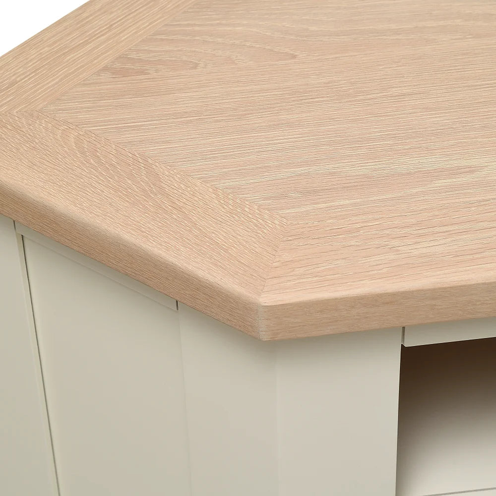 CHESTER CLASSIC CREAM
Corner Tv Stand up to 55" Quality Furniture Clearance Ltd