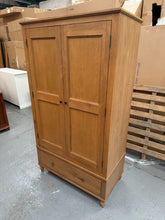 Load image into Gallery viewer, ELKSTONE MELLOW OAK
Double Wardrobe Quality Furniture Clearance Ltd
