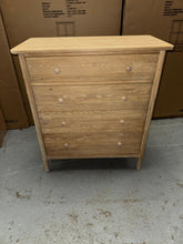 Load image into Gallery viewer, BERKELEY NORDIC OAK 4 Drawer Chest Quality Furniture Clearance Ltd
