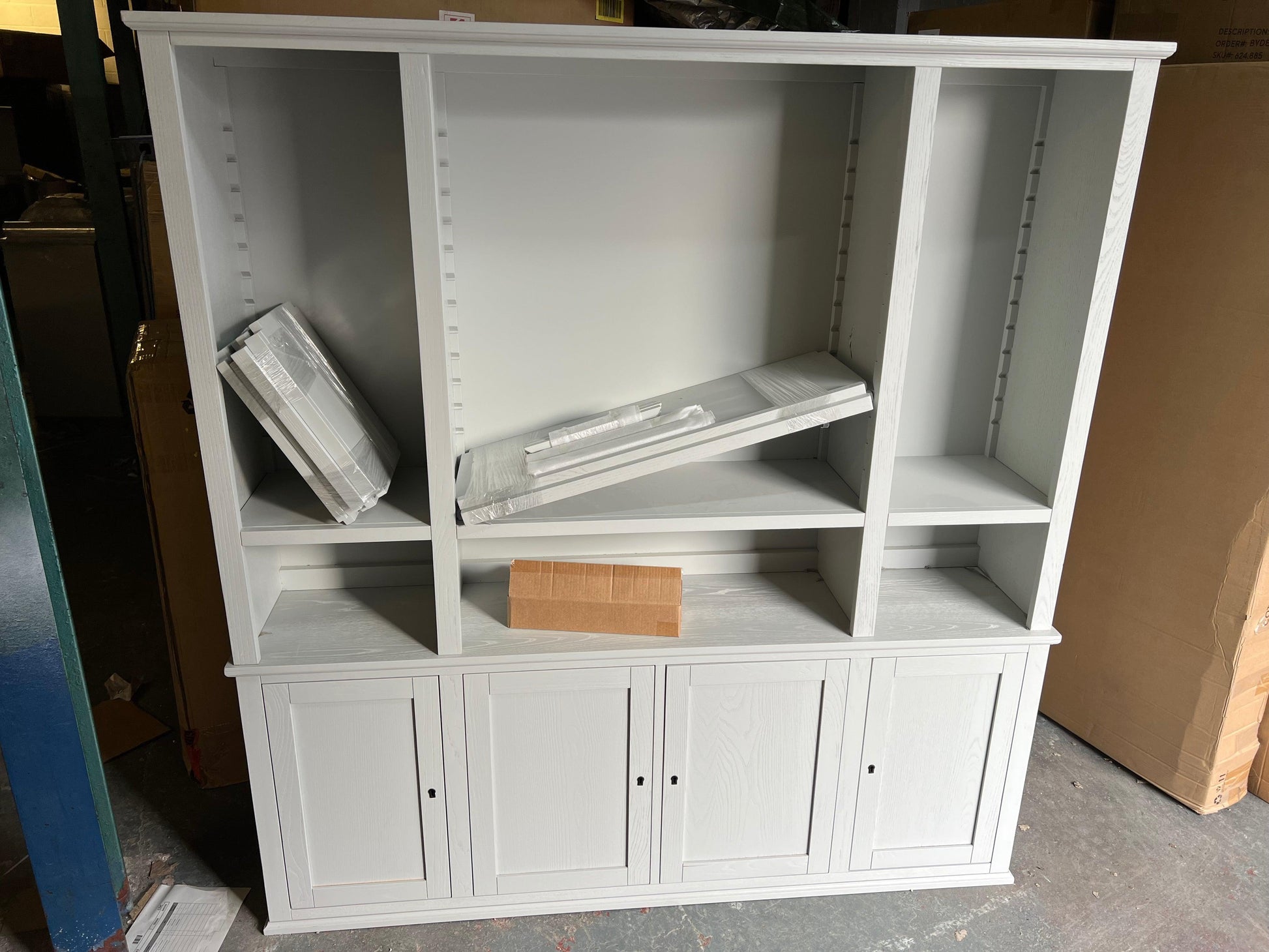CHARLBURY MINERAL GREY
Grand Bookcase Quality Furniture Clearance Ltd